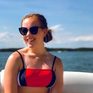 Meet your Posher, Anna